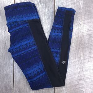 Alo Womens Illusion 3 Leggings Size Small Blue Tribal Print Pull On Skinny Leg
